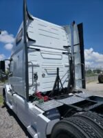 VOLVO VNL 2016 - Image 12