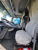 Tractocamion Volvo VNL 2011 - Image 6