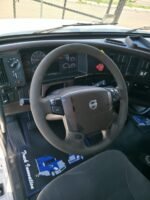 Tractocamion Volvo VNL 2016 - Image 5