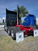 Tractocamion Volvo VNL 2011 - Image 20