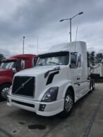 Tractocamion Volvo VNL 2016 - Image 6