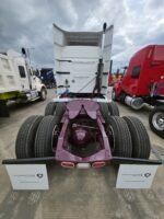 Tractocamion Volvo VNL 2016 - Image 2