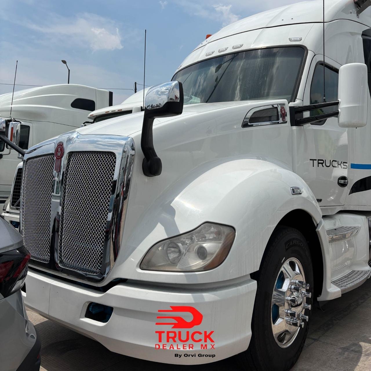 PHOTO-2026-05-27-17-36-44 3 Kenworth T680 2020 Mexicano Fierros Grandes - Image 1